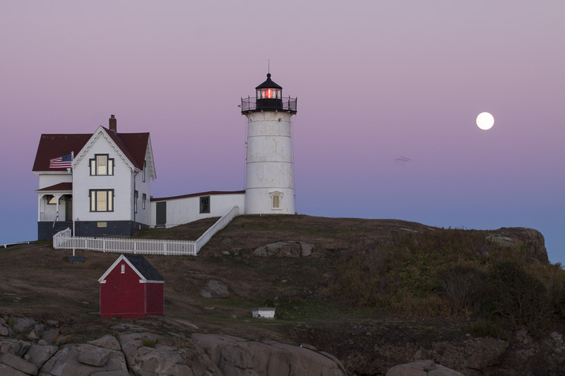 bird-moon-nubble-7786